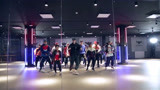 《热血街舞团》RMB CREW震撼来袭 舞技开挂引领街舞新潮流