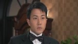 尴尬了！男子追女孩却被当众揭穿有老婆！