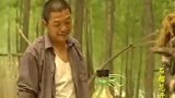老父亲被酒收买，谁知女儿竟也掏出好东西？
