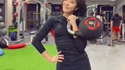 32岁赵奕欢再晒健身照，展示逆天身材，网友：美出了新高度