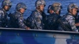 火蓝刀锋：陆军训练拼命跑步，那么海军怎么训？当然是在海里！