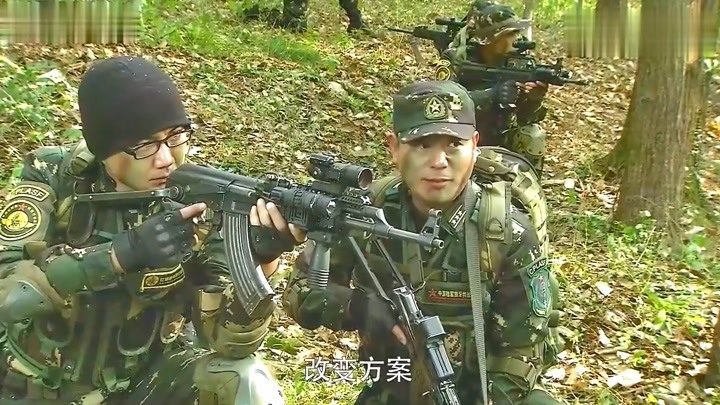 蝎子竟帮忙狙杀海盗 ,何晨光懵了:我才是狙击手呀