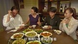 温柔的慈悲：豪门吃饭花样多，赵菲却丝毫没胃口，觉得自己像外人