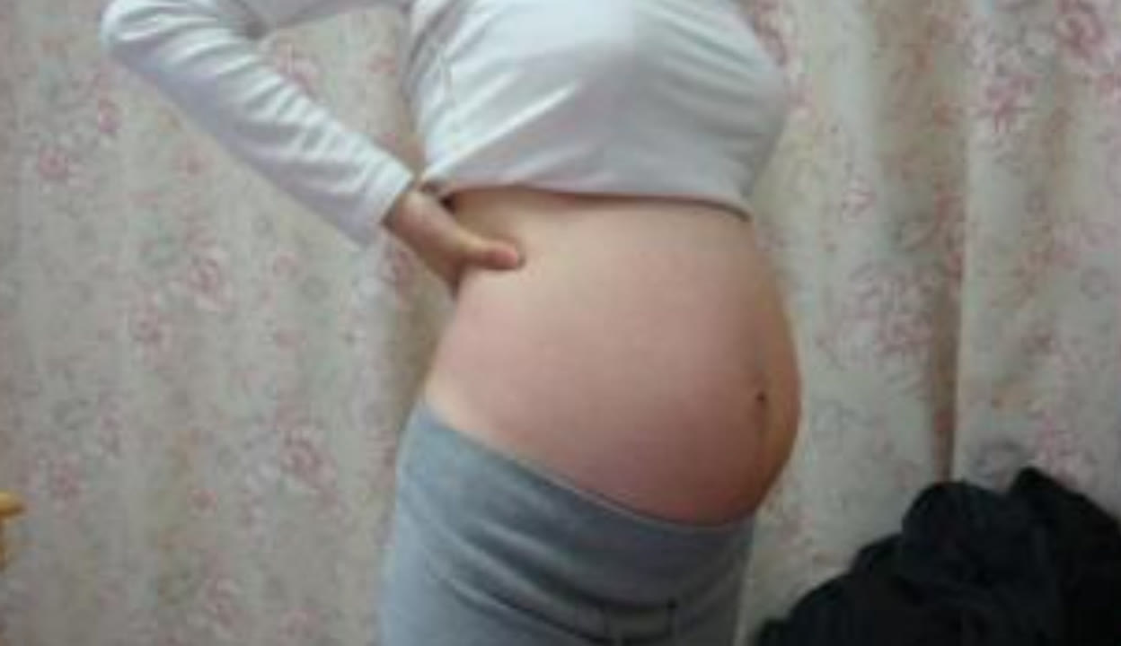 小学女厕偷拍 至联文化】大二女生突然长胖似怀孕6个月！检查竟是…-3万粉丝6千作品热议中_资讯视频-免费在线观看-爱奇艺