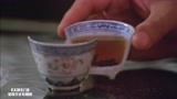 天地玄门：英叔不愧是高人！徒手把茶杯切开，茶杯里的水一滴不漏