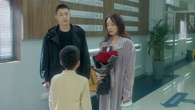 Watch the latest EP8_Liang carries Xia in his arms online with English subtitle for free English Subtitle