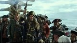 加勒比海盗5：巴博萨出现解救杰克，一剑刺进黑珍珠，船差点没了
