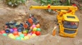小猪佩奇 工程车救援 挖掘机挖沙子