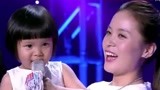 妈妈咪呀：老公写下保证书，舞台开读羡煞旁人，这一家太幸福