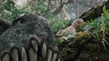 金刚：恐龙接踵而至，丹劳还没意识到危险，小心被吃了