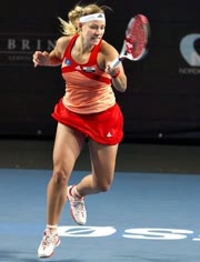 2015中网女单第二轮 科贝尔VS齐布尔科娃