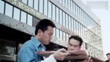 驱魔警察：英叔用“符乩追踪法”追踪犯人，路人却以为他在拜神