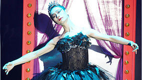 线上看 舞动好声音之好声音学员重现经典 芭蕾王子震撼全场 (2012) 带字幕 中文配音