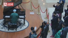 杭州医院保洁员弹钢琴抚慰病人