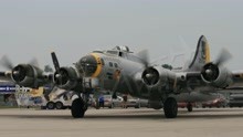 二战名机B-17孟菲斯美女号，现在还能飞