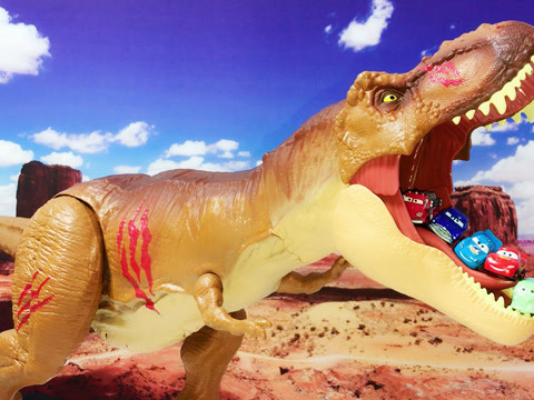 霸王龙老奶奶吃掉了几个汽车总动员侏罗纪世界公园恐龙暴虐迅猛龙