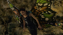 女子意外进入神秘古墓，却发现自己是“半只蝴蝶”，还长出了翅膀