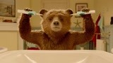 看来小熊和布朗一家相处的很愉快啊  就是能不能别用牙刷洗耳朵？