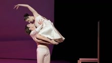 《灰姑娘》登台国家大剧院 上演金光闪闪芭蕾“时装秀”