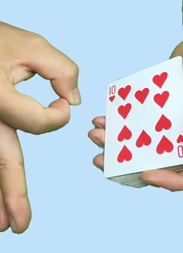 怎么弹扑克牌秘密图片