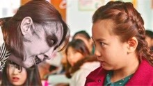 10岁小女孩拥有阴阳眼，当她看到新老师那一刻，只想赶紧逃离教室