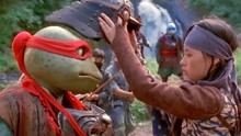 忍者神龟：好大一个乌龟头！拉斐尔被迫摘下面具，身份暴露了