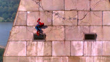 英雄归来：蜘蛛侠电梯惊魂，为了去救女神，这么高也敢跳下去？