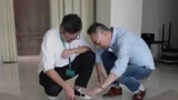 这也太辛苦了 设计师到处寻找材料