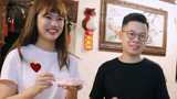 美女生日当天收获惊喜 男友给丈母娘许下承诺