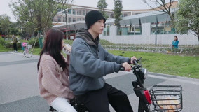 Watch the latest Adam and Nana's cycling vlog (2021) with English subtitle English Subtitle
