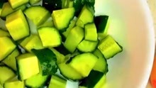每天光吃黄瓜就能减肥？这种方法别乱试，听听专家怎么说