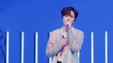 杨芸晴玩转变声器 深情演唱悲伤情歌
