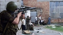 2004年，俄罗斯遭遇史上最严重劫持事件，上千人被劫持孩子最多