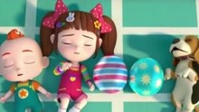 宝贝赳赳：宝宝睡觉不老实，把彩蛋推到地上看动画