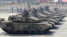2009年国庆阅兵，中国最新一代坦克接受检阅，气势非凡