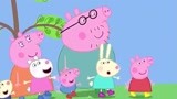 小猪佩奇：佩奇和朋友们来到蹦床公园，和小朋友一起快乐玩蹦床！