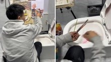 美术生在家画画怕弄脏地板，在厕所用马桶涮画笔，效果惊艳引效仿