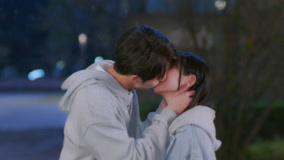 Tonton online EP17 Ling Chao dan Xiao Tu berciuman di bawah gedung asrama Sub Indo Dubbing Mandarin