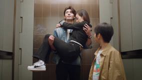 Watch the latest EP7 Xiao Yicheng carried Lin Xi into the elevator (2024) online with English subtitle for free English Subtitle